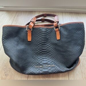 Dooney & Bourke Purse